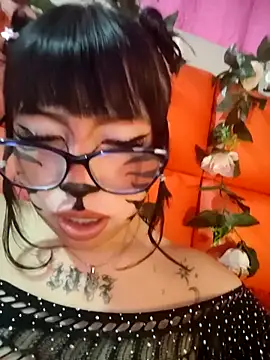 Kitty Melodi online show from 16, 10, 2025