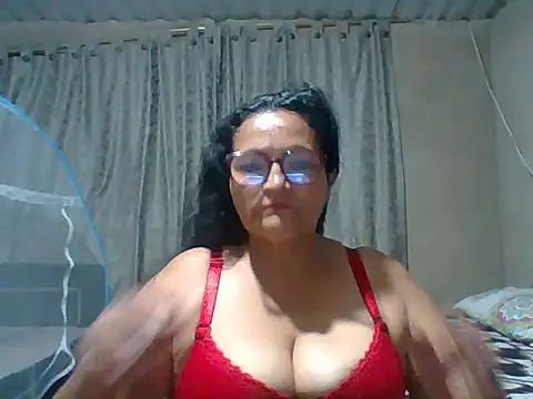 Snapshot of _Cristal chatting on 1, 10, 2025 Cristal online show from 1, 10, 2025