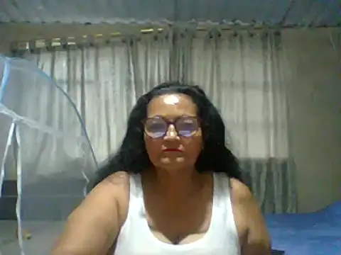 Snapshot of _Cristal chatting on 2, 10, 2025 Cristal online show from 2, 10, 2025