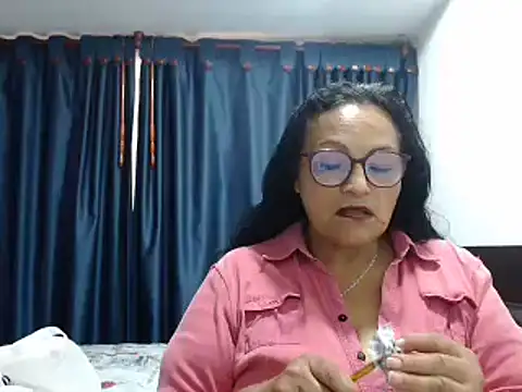 Snapshot of _Cristal chatting on 12, 1, 2026 Cristal online show from 12, 1, 2026