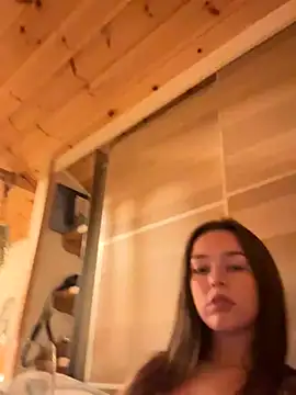 Snapshot of LillieOlive chatting on 17, 9, 2025 LillieOlive online show from 17, 9, 2025