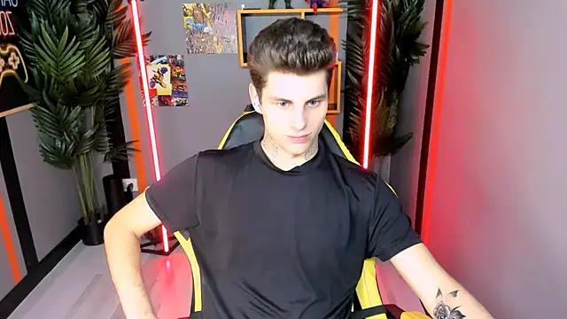 Snapshot of JackWolw chatting on 18, 10, 2025 JackWolw online show from 18, 10, 2025