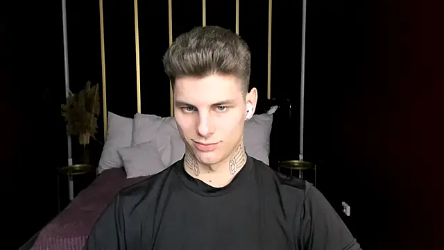 Snapshot of JackWolw chatting on 21, 10, 2025 JackWolw online show from 21, 10, 2025