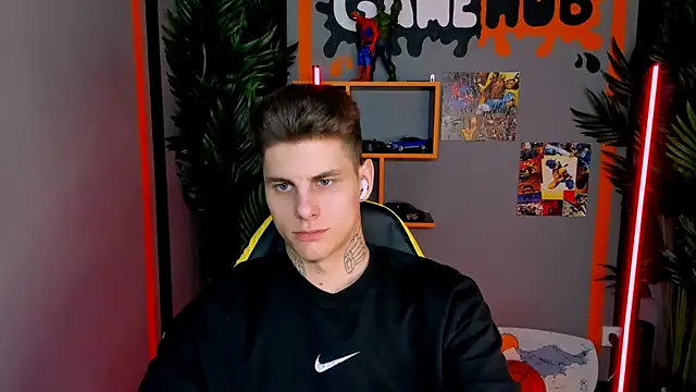 Snapshot of JackWolw chatting on 23, 10, 2025 JackWolw online show from 23, 10, 2025