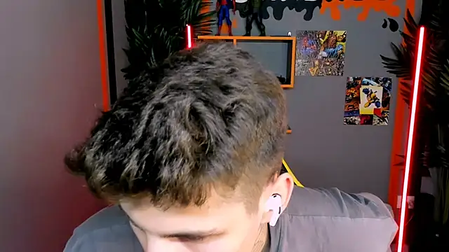 Snapshot of JackWolw chatting on 26, 10, 2025 JackWolw online show from 26, 10, 2025