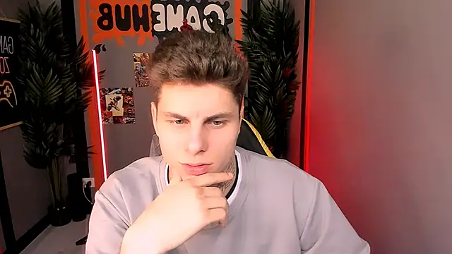 Snapshot of JackWolw chatting on 5, 11, 2025 JackWolw online show from 5, 11, 2025