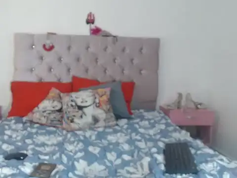 Kitty Hotty online show from 6, 10, 2025