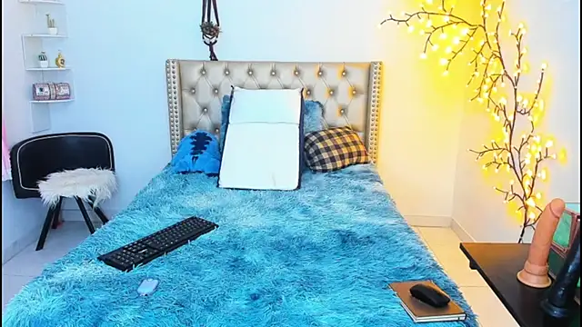 LenaStylesOA online show from 23, 9, 2025