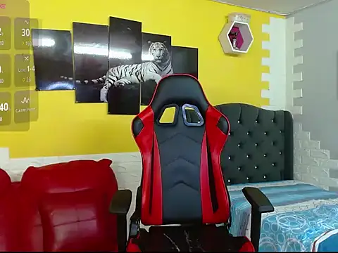 cam sexboy18 online show from 4, 10, 2025