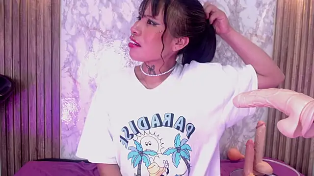 Georgina Astor online show from 15, 10, 2025