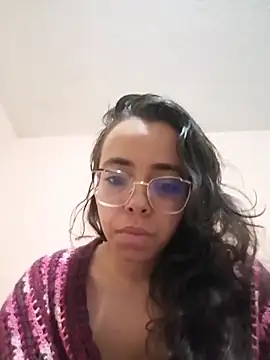 BarbaraLeython1 online show from 7, 11, 2025