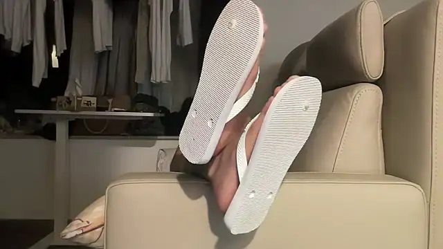 hkmalefeet online show from 22, 11, 2025