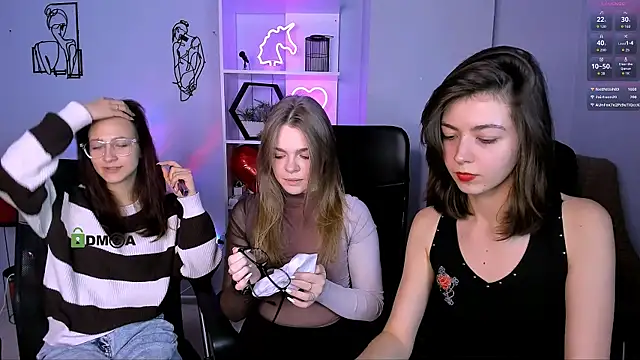 veronica bubble online show from 5, 12, 2025