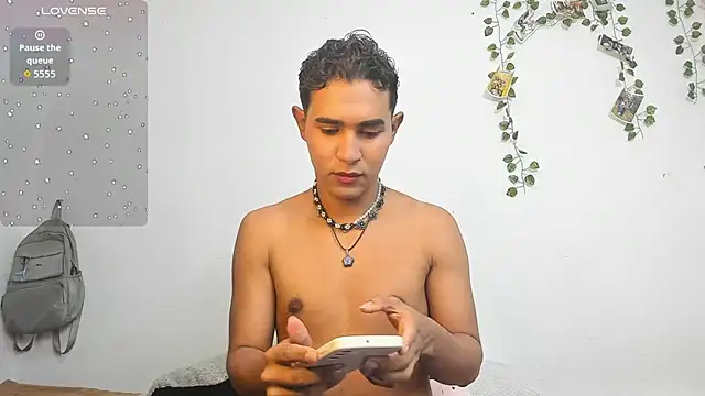 cute sammy 1 online show from 3, 11, 2025