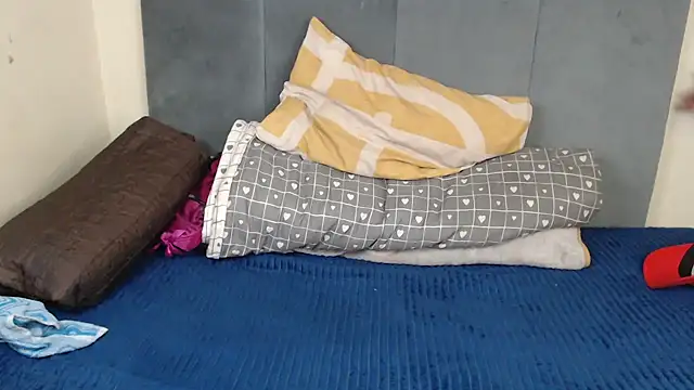 Snapshot of Tyllorsavage chatting on 11, 10, 2025 Tyllorsavage online show from 11, 10, 2025