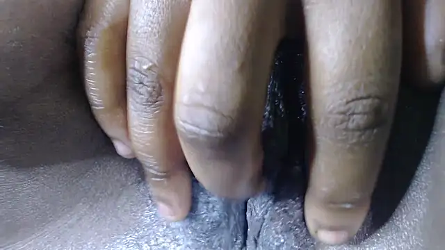 Snapshot of Tyllorsavage chatting on 8, 11, 2025 Tyllorsavage online show from 8, 11, 2025