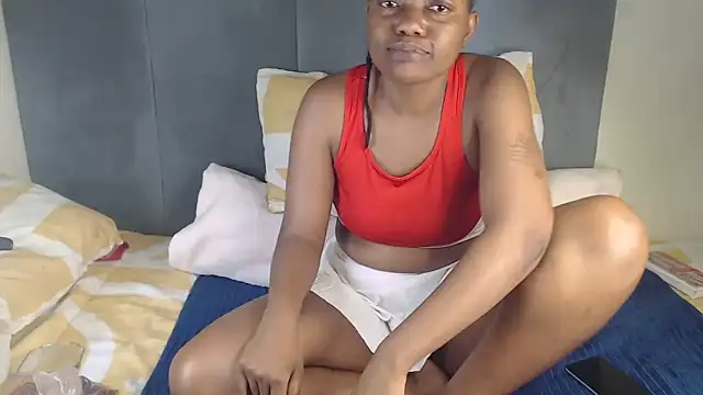 Snapshot of Tyllorsavage chatting on 23, 11, 2025 Tyllorsavage online show from 23, 11, 2025