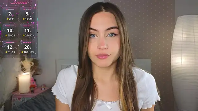 Snapshot of Moonlight1Sonata1 chatting on 23, 10, 2025 Moonlight1Sonata1 online show from 23, 10, 2025