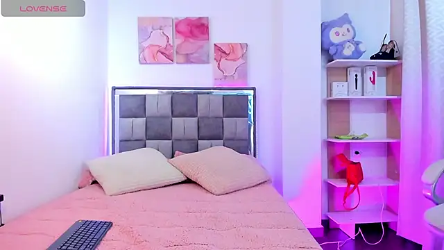 18zoe   online show from 13, 9, 2025