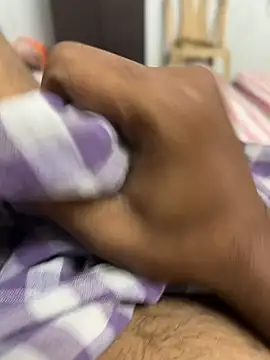 usermood2000 online show from 9, 1, 2026