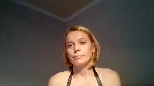 LiluXRose online show from 7, 10, 2025