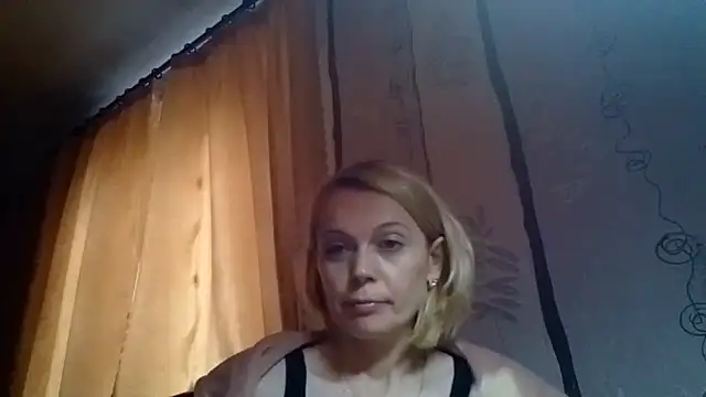 LiluXRose online show from 14, 10, 2025