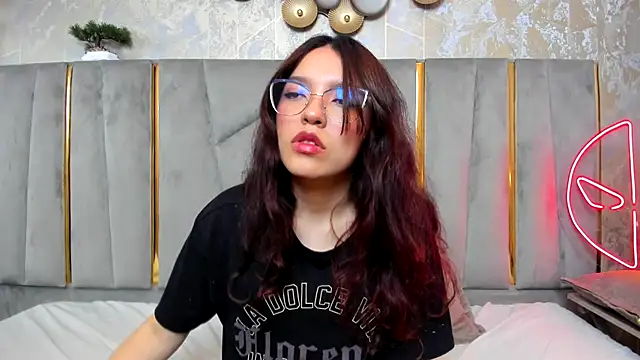 Elliecute online show from 30, 9, 2025
