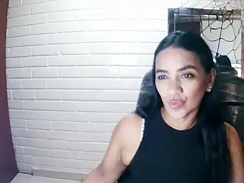 Snapshot of MiiaVelasquez chatting on 22, 10, 2025 MiiaVelasquez online show from 22, 10, 2025