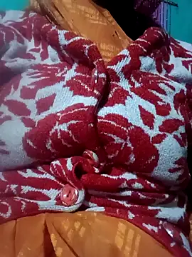 Snapshot of Radha8080 chatting on 16, 11, 2025 Radha8080 online show from 16, 11, 2025