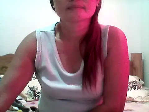 Snapshot of nathalie0045 chatting on 28, 10, 2025 nathalie0045 online show from 28, 10, 2025