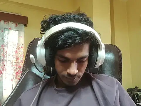 Snapshot of thecatfish chatting on 2, 10, 2025 thecatfish online show from 2, 10, 2025