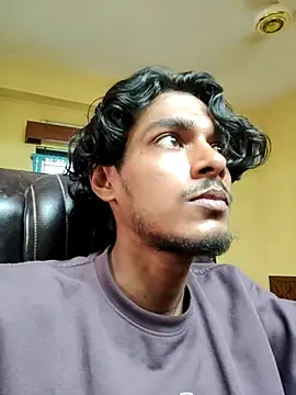 Snapshot of thecatfish chatting on 22, 10, 2025 thecatfish online show from 22, 10, 2025