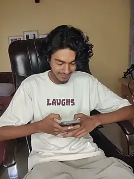 Snapshot of thecatfish chatting on 7, 11, 2025 thecatfish online show from 7, 11, 2025