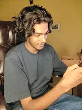 Snapshot of thecatfish chatting on 9, 11, 2025 thecatfish online show from 9, 11, 2025