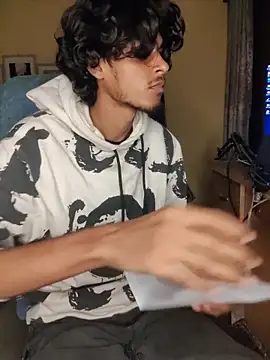 Snapshot of thecatfish chatting on 16, 11, 2025 thecatfish online show from 16, 11, 2025