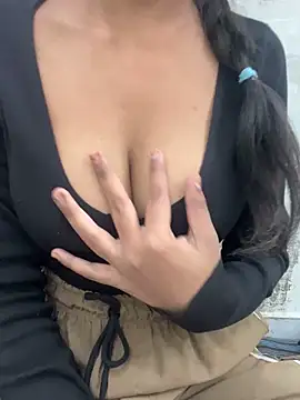 cute parii  online show from 19, 11, 2025