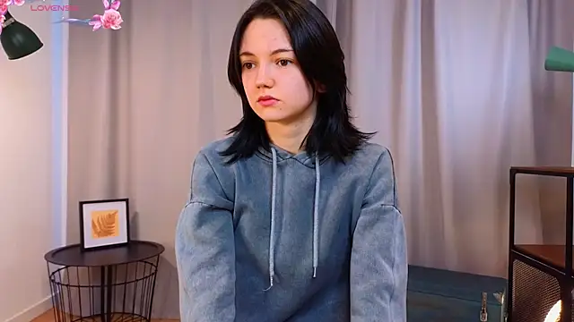 PamilaGrassle online show from 19, 9, 2025