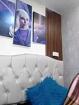 Snapshot of Sophi_Thaylorr chatting on 8, 10, 2025 Sophi Thaylorr online show from 8, 10, 2025