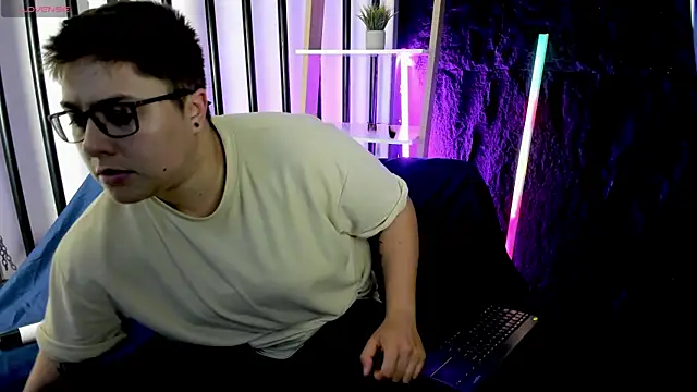 Snapshot of IanGilbert chatting on 15, 10, 2025 IanGilbert online show from 15, 10, 2025
