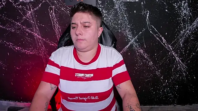 Snapshot of IanGilbert chatting on 24, 10, 2025 IanGilbert online show from 24, 10, 2025