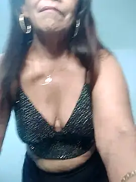 Snapshot of Africa_moont chatting on 27, 11, 2025 Africa moont online show from 27, 11, 2025