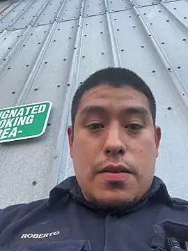 PapiRobert94 online show from 1, 10, 2025