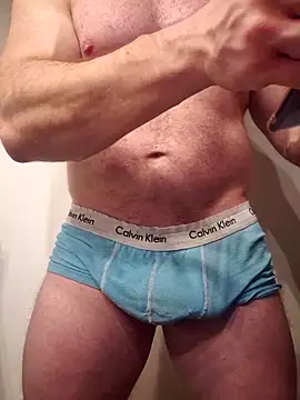 Snapshot of AlphaGymMale chatting on 14, 12, 2025 AlphaGymMale online show from 14, 12, 2025