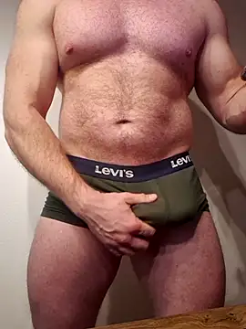 Snapshot of AlphaGymMale chatting on 15, 12, 2025 AlphaGymMale online show from 15, 12, 2025