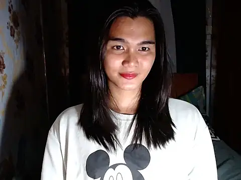 lady in moon online show from 3, 3, 2026