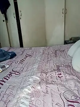 Snapshot of keisha051990 chatting on 8, 11, 2025 keisha051990 online show from 8, 11, 2025