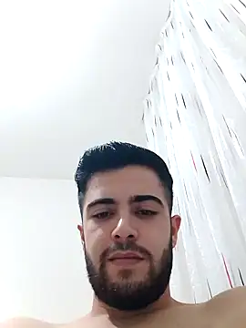 Snapshot of Ozi1910 chatting on 15, 9, 2025 Ozi1910 online show from 15, 9, 2025