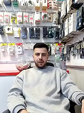 Snapshot of Ozi1910 chatting on 26, 11, 2025 Ozi1910 online show from 26, 11, 2025