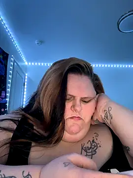 Snapshot of bigmamavirgo01 chatting on 23, 10, 2025 bigmamavirgo01 online show from 23, 10, 2025