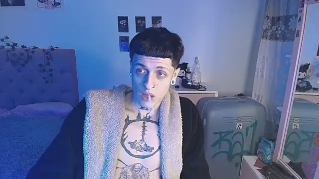 2cyboy  online show from 13, 9, 2025